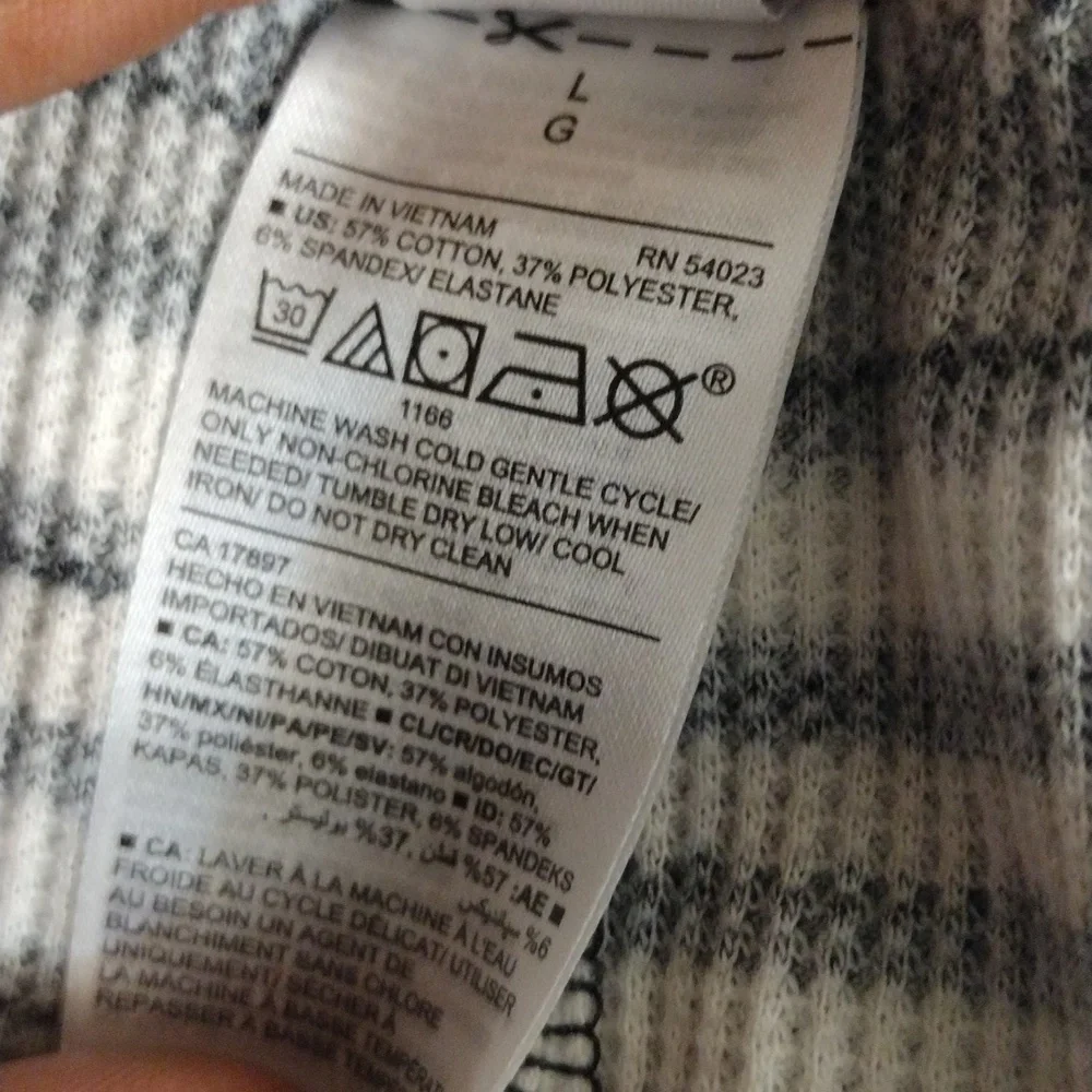 Old navy boy's pajama bottoms L